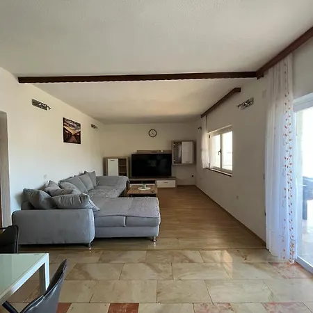 Barun Apartament *